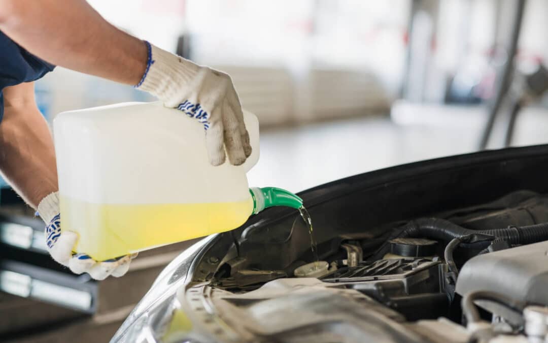 Como funciona a troca de óleo lubrificante automotivo?